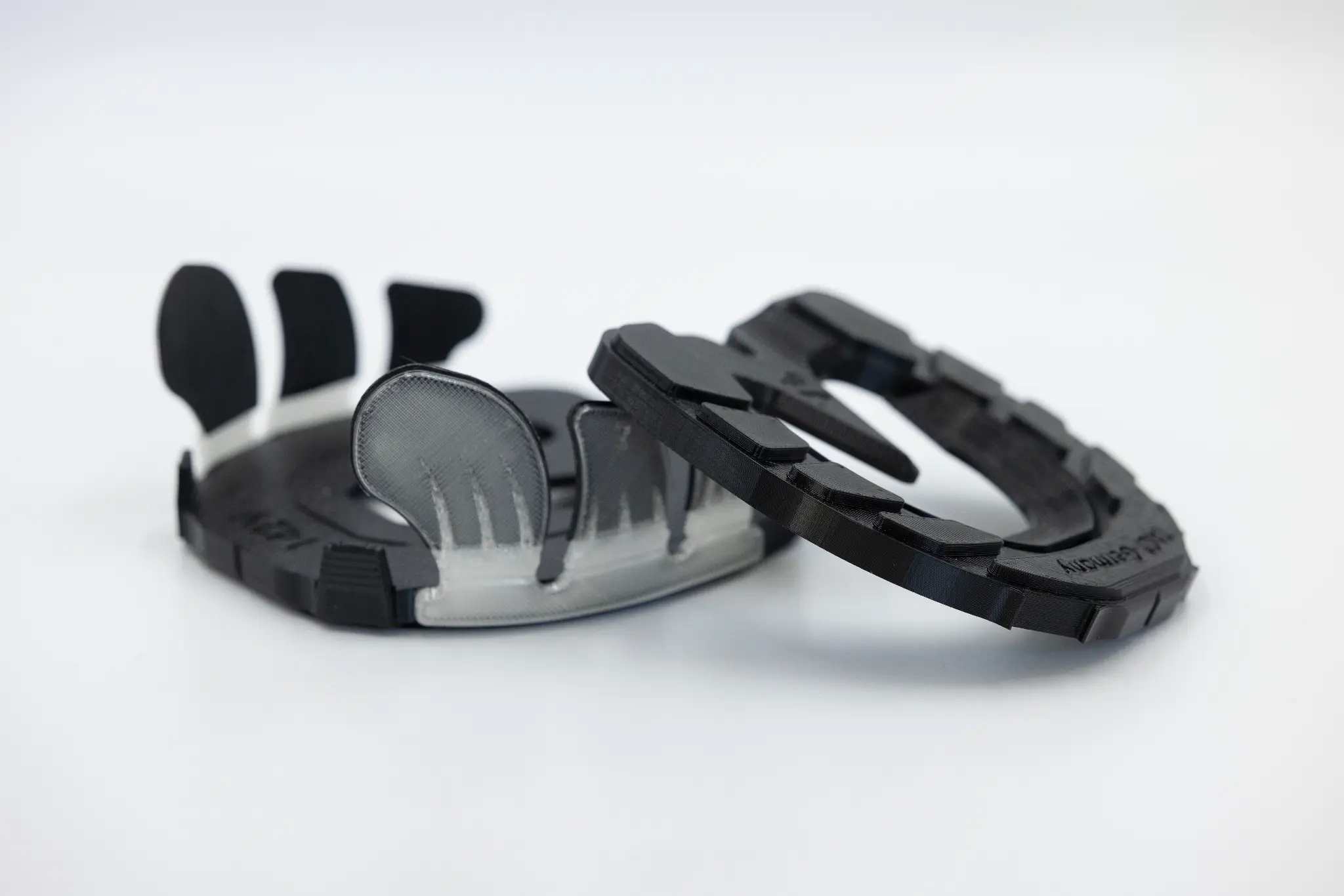 TPS Hufschutz – Sohlenplatte und Klebelaschen, Produktdetail